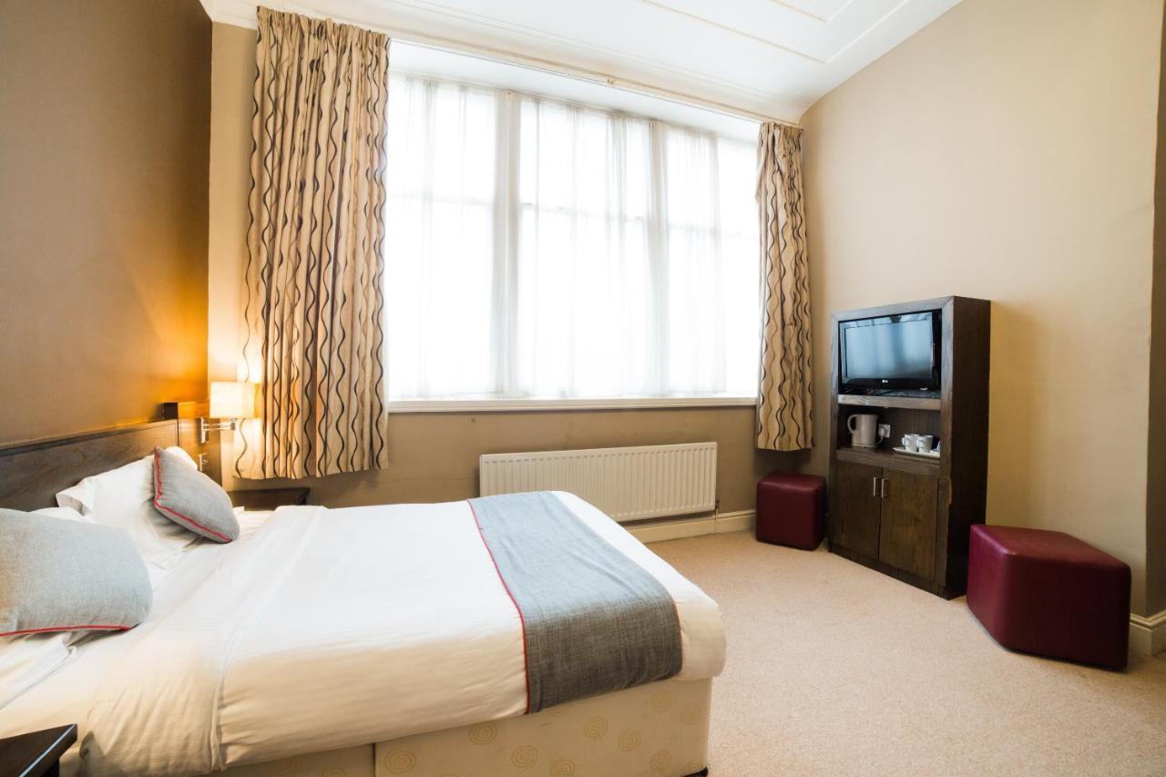 Oyo Hotel Majestic Barrow-in-Furness Exterior foto